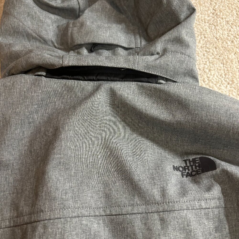 North Face Windwall Jacket - Picture 3 of 12